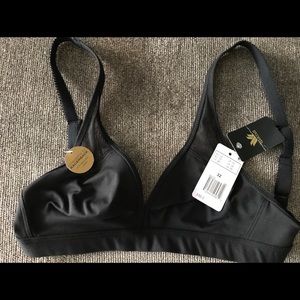 NWT Wacoal  32 black racerback adjustable bra